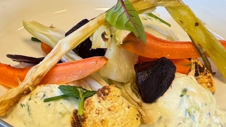 Tzatziki mit Ofengemüse