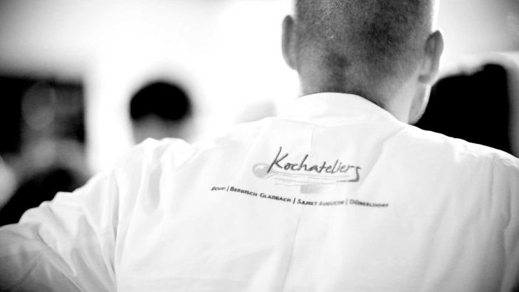 Als Team können wir viel bewegen – das wußten wir bereits bei der Gründung im Jahr 2008 in Bonn. Wir sind heute die bekannteste und größte Kochschule in Nordrhein-Westfalen.