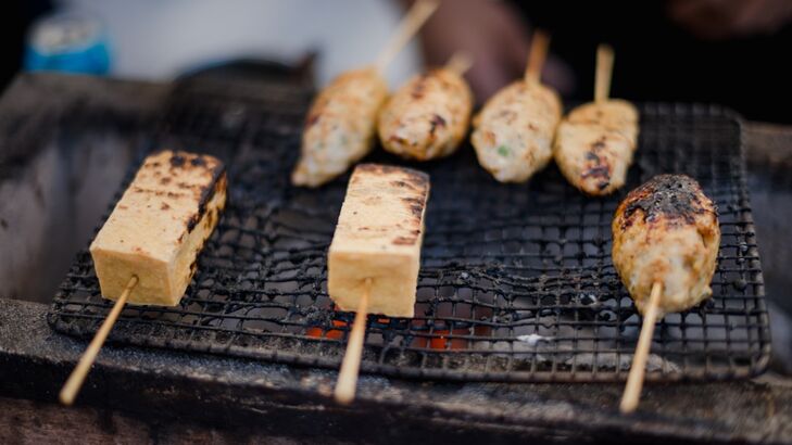 BBQ-Spieß mit Rauch-Tofu