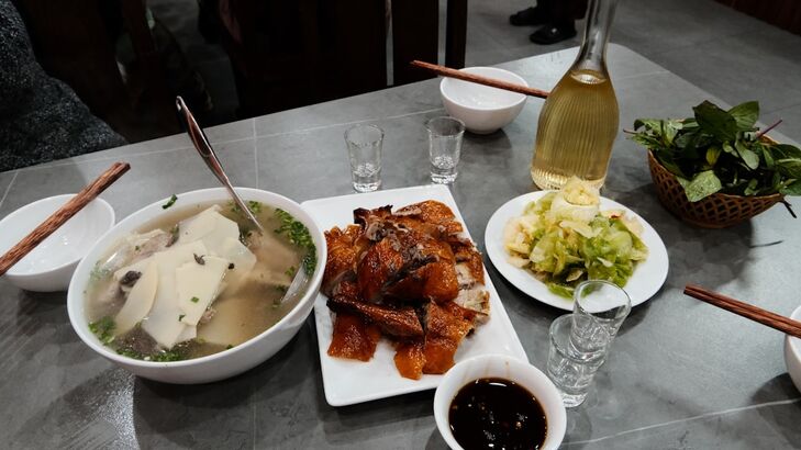 Entenbouillon mit asiatischen Aromen