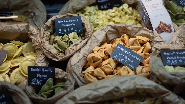 Gebackenen Erbsentortellini