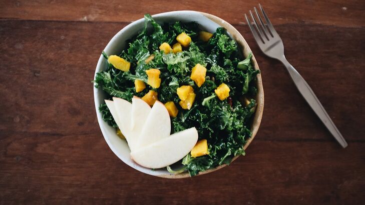 Mango-Spinat-Salat