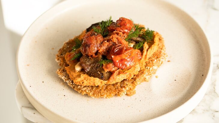 Scharfer Tomaten-Hummus