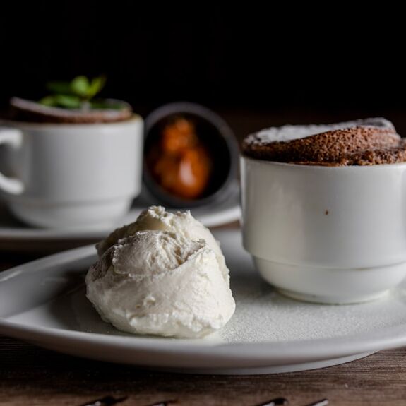 Kochateliers Kochrezept: Schokoladen Crème Brûlée
