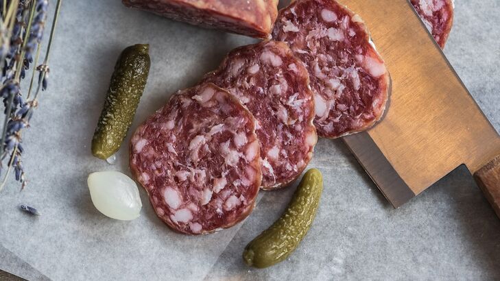 Selbstgemachte Lamm-Wurst
