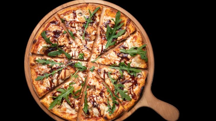 Smoky BBQ-Pizza und Bacon-Bombs,