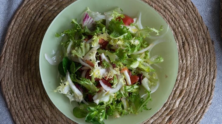 Spitzkohl-Trauben-Salat