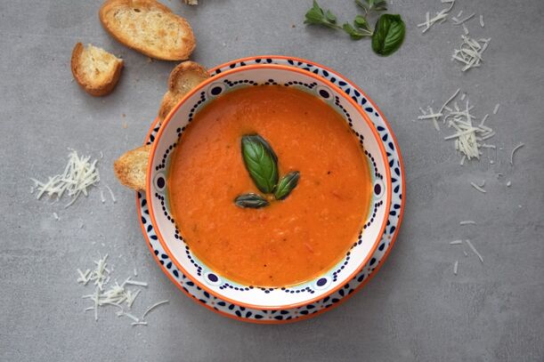 Lieblingsrezept: Suppe von gerösteter Paprika & Tomate