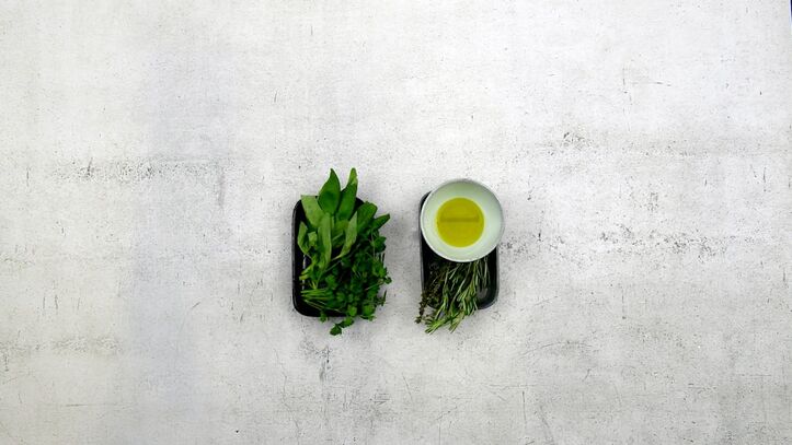 Lieblingsrezept: Wildkräutersalat mit Olivenöldressing