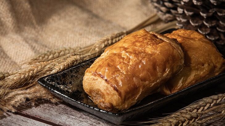 Ziegenkäse in Blätterteig gebacken mit Feigenconfit