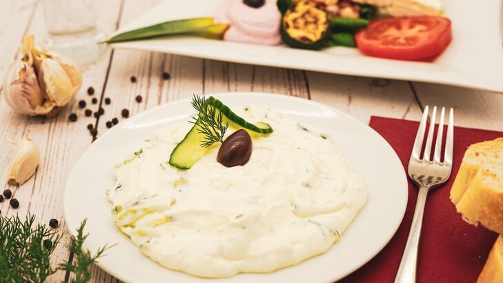 Zucchini-Knoblauch-Dip