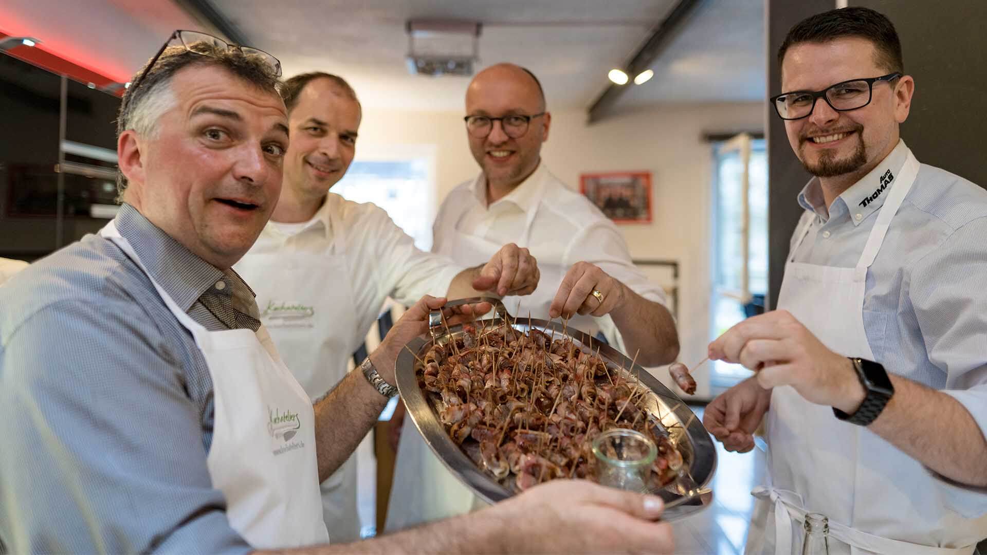 Tapas im Kochateliers Kochkurs »Tapas für Gourmets« sorgen für gute Laune unter Freunden.